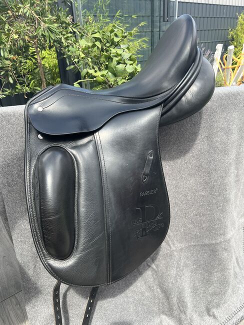 Passier Dressursattel EVO-D Mono 17“ Keil Schulterfreiheit, Passier EVO-D, Melanie Wellmann, Dressage Saddle, Bottrop