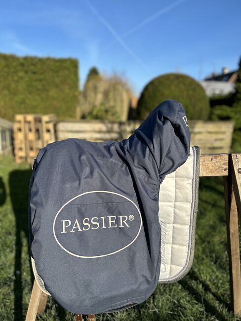 Passier Dressursattel GG extra in braun, Passier Grand Gilbert extra, Sara Pöppelmann, Dressage Saddle, Münster, Image 5