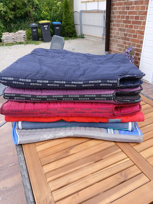 Passier Flexi Wende Pads in verschiedenen Farben blau, lila rot, Passier Passier Flexi Wendepads, Inge, Dressage Pads, Friedrichsruhe
