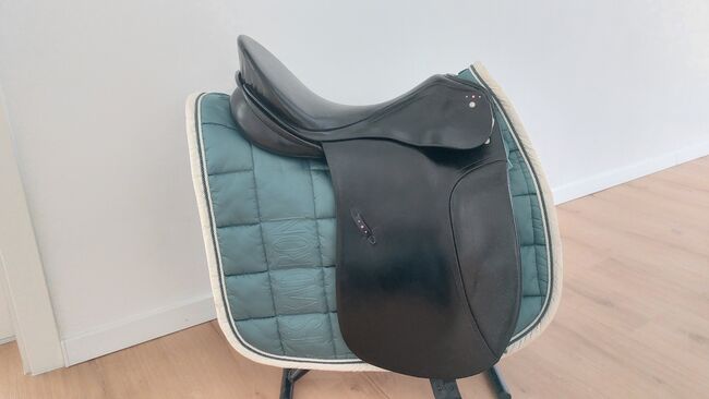 Passier Lenox 17 Dressursattel inkl. rosa Swarovski Strass, Passier Lenox, Mareike K, Dressage Saddle, Marsberg