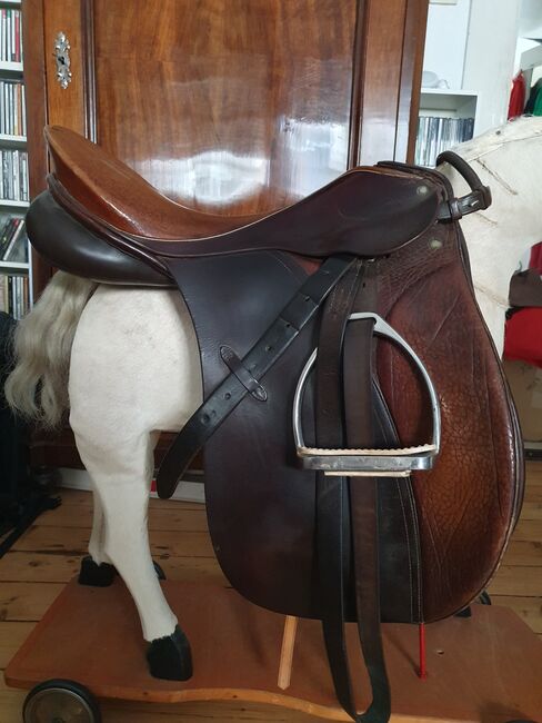Passier VS Psl-Baum, dreifarbig. 17,5, mittlere KammerFrisch gepolstert., Passier Psl, Sabine , All Purpose Saddle, Nürnberg , Image 6