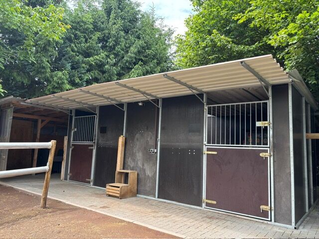 Weidehütte incl Tränken, Matten, Lampen etc, Michael, Horse Shelters & Tents, Ettringen, Image 4