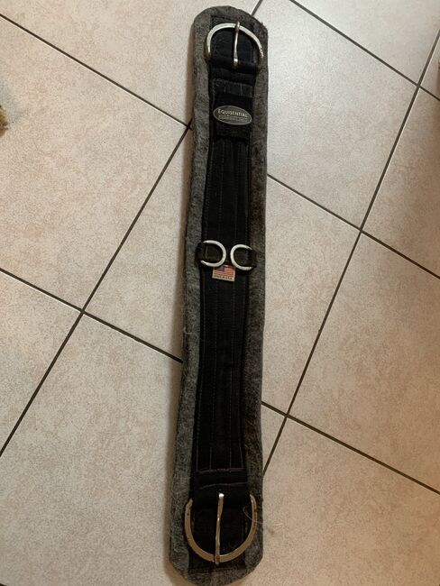 Sattelgurt, Equisential, Katharina Leis, Popręgi, Schwarzenbach