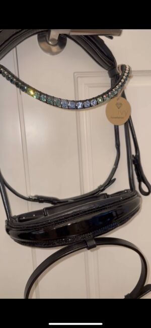 Lacktrense mit schwarzen Crystals von Ivyhorsefashion, Ivy horsefashion , Valentina , Bridles & Headstalls, Düsseldorf , Image 2