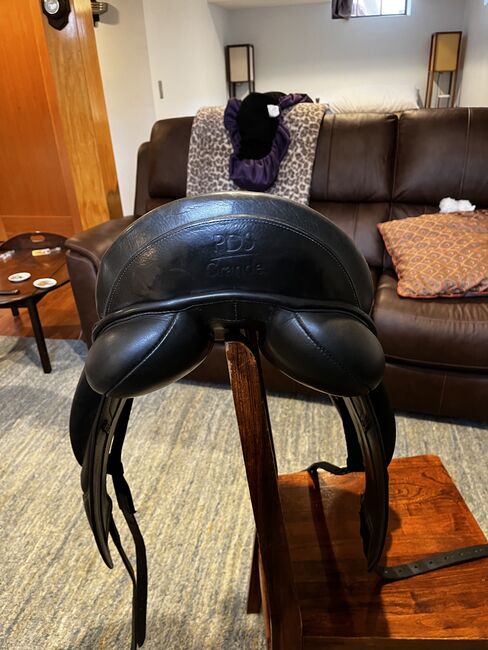 PDS Grande Dressage Saddle 18" Wide, PDS Grande, Hilery Lindmier, Siodła ujeżdżeniowe, Laramie, Image 7