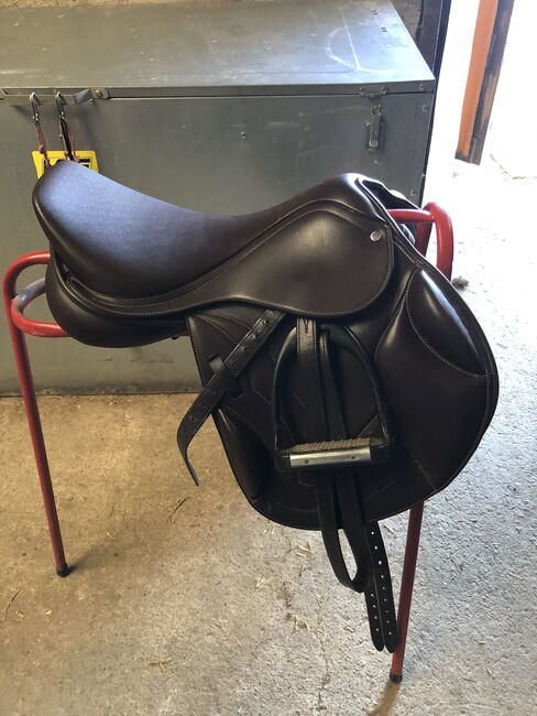 PE Monoflap Saddle, Premier Equine, Stevie Hoe, Jumping Saddle, Blackwood , Image 4