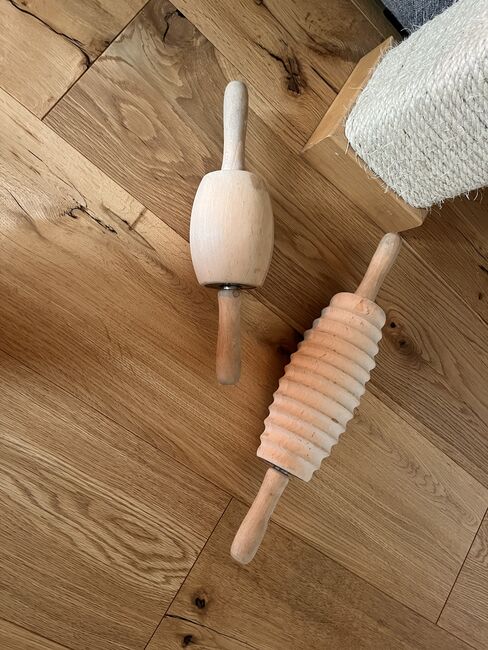 Pferde-Faszienrollen von Rollart, Rollart Starter Set, Lena, Pflegeprodukte, Wangen, Abbildung 3