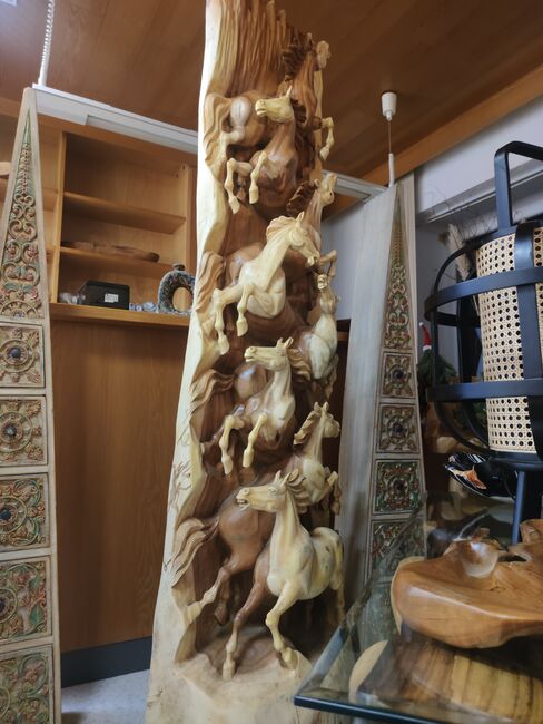 Pferde Skulptur Unikat aus echt Holz, Holz  Pferde Skulptur , Adrian , Sattelgurte, Bayerbach bei Ergoldsbach , Abbildung 2