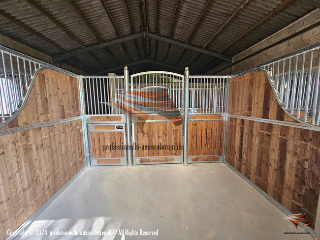 Pferdebox & Stallwand, Vorderfront und Trennwand | Boxenfront für den Stallbau, Aussenboxen Sp. z o.o (GmbH) PFERDESTALL - PFERDEBOXEN, AUSSENBOXEN (AUSSENBOXEN Sp. z o.o.), Paddock-, Boxen- & Stallmatten, Wałcz