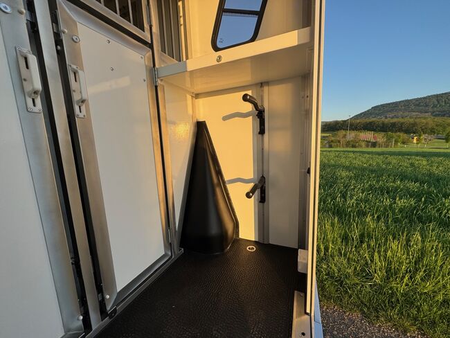 Pferdetransporter Dickenherr2-Ride Mercedes Automatik Neufahrzeug, Dickenherr Dickenherr 2 Ride Mercedes, Gerhard Strobel (Dickenherr Trucks und Trailers), Pferdeanhänger, Baden-Württemberg - Unterschneidheim, Abbildung 10