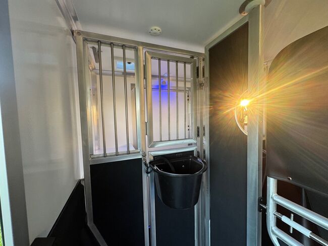 Pferdetransporter Dickenherr2-Ride Mercedes Automatik Neufahrzeug, Dickenherr Dickenherr 2 Ride Mercedes, Gerhard Strobel (Dickenherr Trucks und Trailers), Pferdeanhänger, Baden-Württemberg - Unterschneidheim, Abbildung 17