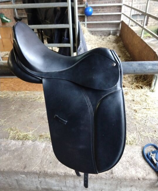 Dressursattel Pfiff "New Lord", Pfiff New Lord, Malaika, Dressage Saddle, Bielefeld