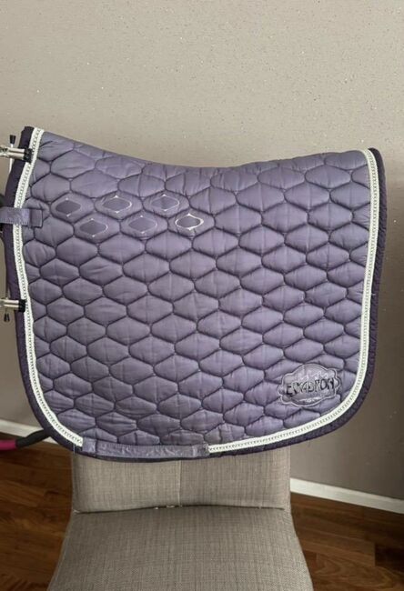 Eskadron Classic Sports glossy lavender Schabracke in DL, Eskadron  Glossy emblem Schabracke , Sarah Süss, Czapraki, Linz