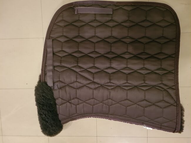 Mattes Dressur Lammfell Schabracke Gr. L braun, Mattes, Conny , Czapraki, Neuss, Image 3