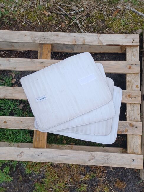 Bandagierunterlagen, Waldhausen , Mia Stella Schnasse , Bandaże i owijki, Neetze