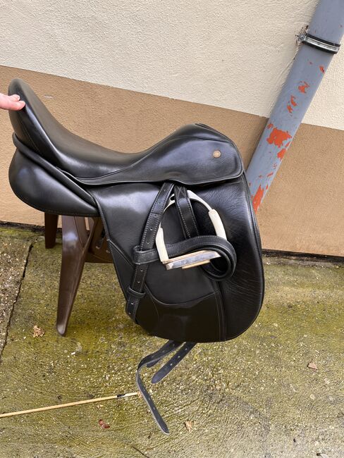 Pony-Dressursattel von Fichtbauer (Maßsattel), Fichtbauer, Laura Steffens, Dressage Saddle, Dortmund, Image 2