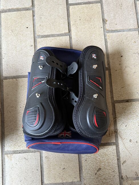 Premier Equine Kevlar Gamaschen Set Gr. L in Schwarz, Premier Equine Kevlar Airtechnology Gamschen, Lisa Braun, Tendon Boots, Moosinning