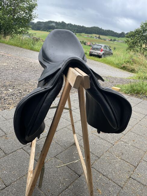 Presigesattel schwarz, Prestige, Tamea Meuli, Jumping Saddle, Uetendorf, Image 3