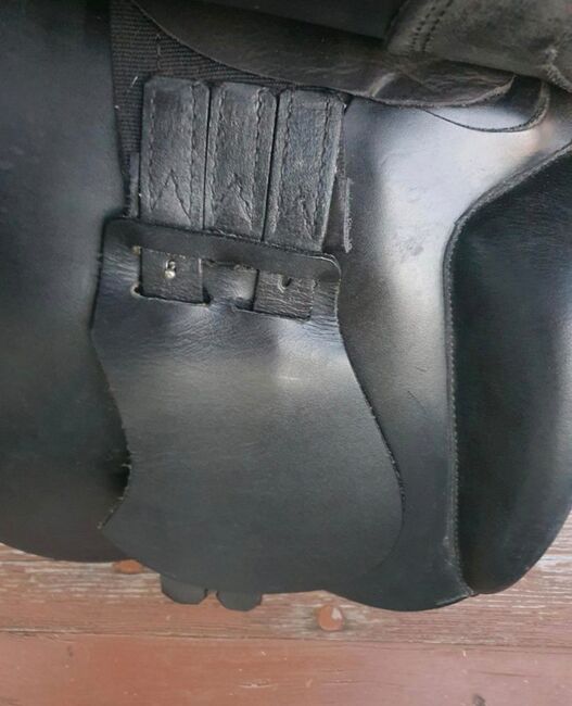 Prestige D1. Sattel. 18/33, Prestige D1, Beate, Dressage Saddle, Pettstadt, Image 3