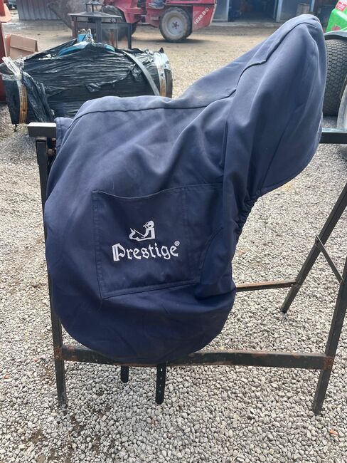 Prestige Doge 18 Zoll schwarz, Prestige  Doge, Nicole , Dressursattel, Geldern