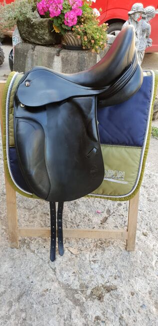 Prestige Doge 33/17 Dressursattel, Prestige Doge, Katrin Engel, Dressage Saddle, Bad Arolsen , Image 3