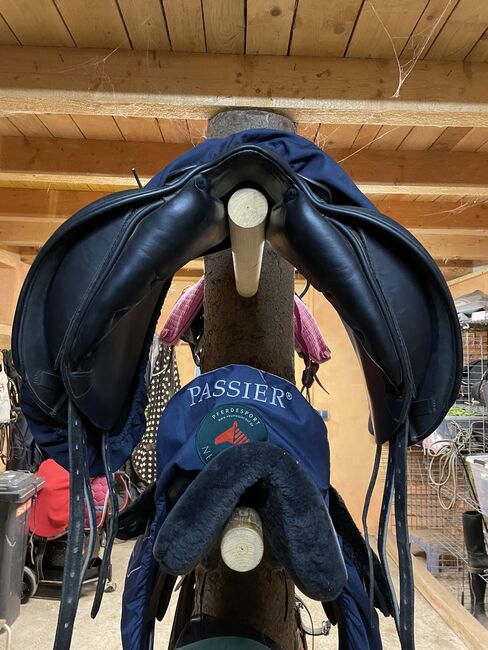 Prestige Dressursattel 17 zoll 33 kw, Prestige  Venus Style, Leonie Ertl, Dressage Saddle, Amberg, Image 8