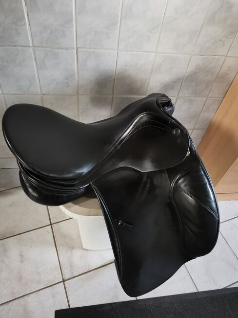 Prestige Dressur Sattel Milano, Prestige  Milano , Karla Gerlach , Dressage Saddle, Ostrau, Image 2