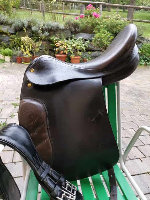 Prestige Dressursattel braun 18"mit Gurt., Prestige  Top, Nina B, Dressage Saddle, Gloggnitz, Image 6