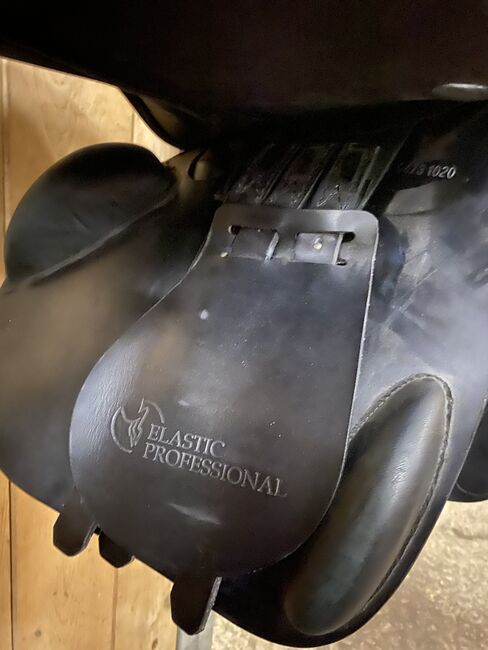 Prestige Elastic Professional 18“Schwarz neuwertig, Prestige Elastic Professional , Christian Bayer, Jumping Saddle, Perchtoldsdorf, Image 3