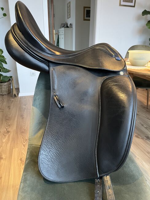 Prestige/Euroriding Dressursattel, Prestige/Euroriding Emilio, Beate Walk, Dressage Saddle, Lasbek, Image 2