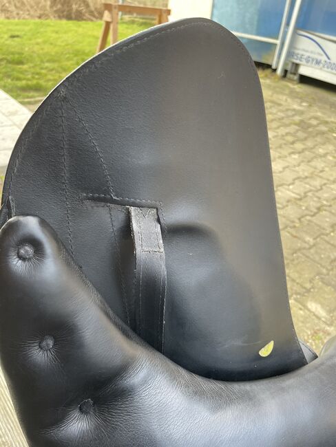 Prestige Helen Dressursattel 17/33 mit Klettpausche, Prestige Helen, Carina Riegg , Dressage Saddle, Burgau, Image 3