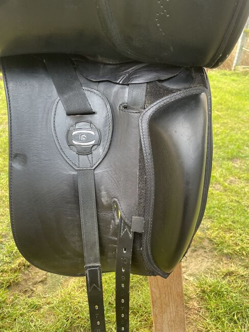 Prestige Helen Dressursattel 17/33 mit Klettpausche, Prestige Helen, Carina Riegg , Dressage Saddle, Burgau, Image 12