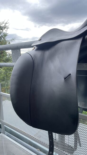 Prestige Hippos Dressage KW30 18“ Dressursattel, Prestige Hippos Dressage, Esther, Dressage Saddle, Mainz, Image 3