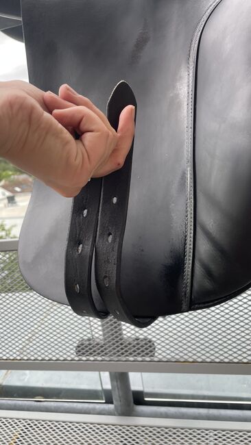 Prestige Hippos Dressage KW30 18“ Dressursattel, Prestige Hippos Dressage, Esther, Dressage Saddle, Mainz, Image 2