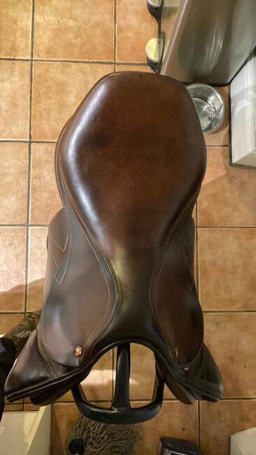 Prestige Jumping Saddle 32 (narrow/medium), Prestige, Nicola Schaible, Jumping Saddle, Darlington, Image 4