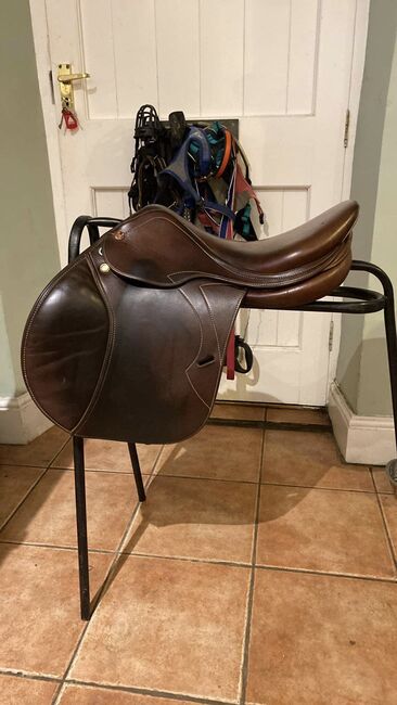 Prestige Jumping Saddle 32 (narrow/medium), Prestige, Nicola Schaible, Jumping Saddle, Darlington