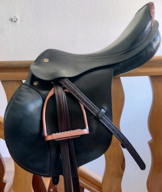 PRESTIGE SPRINGSATTEL * DUNKELBRAUN * STRASS * GLITZER * ROSÉGOLD, Prestige Appaloosa , Michaela Vahle, Jumping Saddle, Waldshut-Tiengen, Image 2