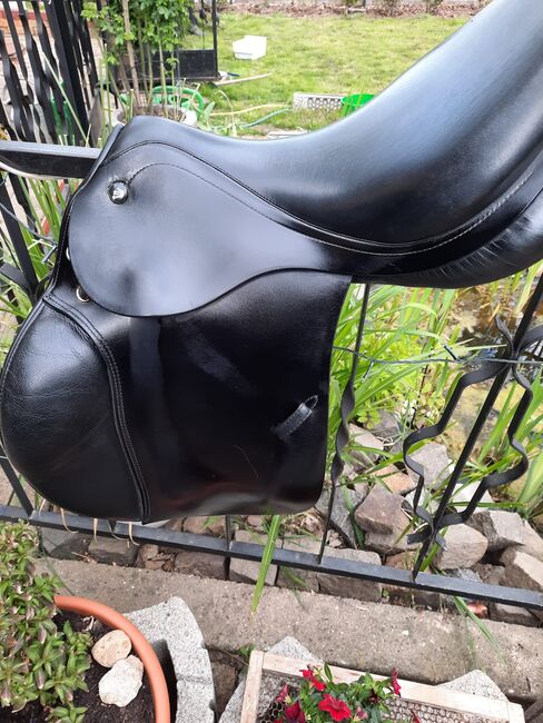 Prestige Springsattel, Prestige  Elastic Provesional , Karla Gerlach , Jumping Saddle, Ostrau