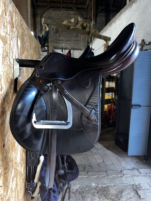 Springsattel Prestige, Prestige  Michel Robert , Benjamin Storbeck , Jumping Saddle, Thalheim