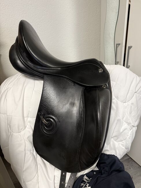 Prestige LC Dressursattel 17/35 bzw. 17/34, Prestige LC, Manuela G., Dressage Saddle, Schallbach, Image 2
