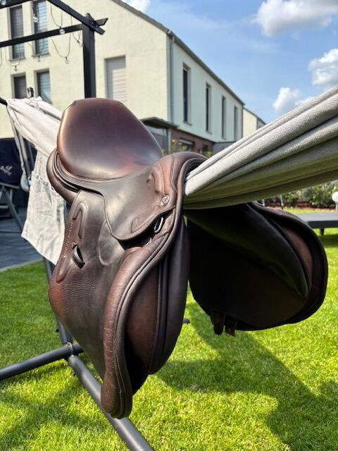 Prestige Michel Robert X - Technology Springsattel, Prestige Michel Robert X - Technology Springsattel, Sabrina Landgraf, Jumping Saddle, Erftstadt, Image 3