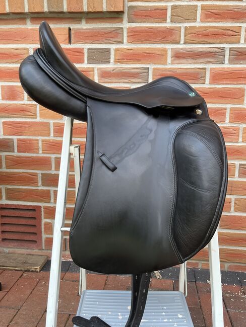 Prestige Milano Sattel 17 33, Prestige Milano, Schrader, Dressage Saddle, Staffhorst, Image 4