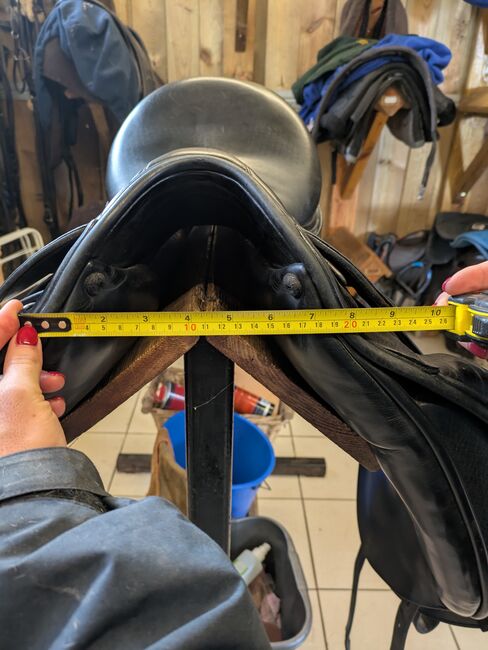 Prestige Optimax dressage saddle, Prestige Optimax  Optimax, Joanna hewitt, Dressage Saddle, Marlborough Wiltshire, Image 9