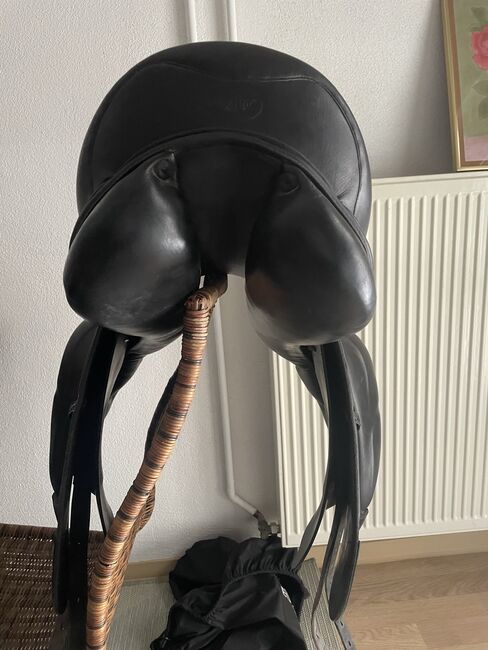 Prestige Optimax KW33/ 17", Prestige Optimax, Isabelle, Dressage Saddle, Frankenthal(Pfalz), Image 2