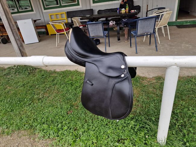 Prestige Prais Classic Springsattel, Prestige Paris Classic, Celine, Jumping Saddle, St. Pölten, Image 2