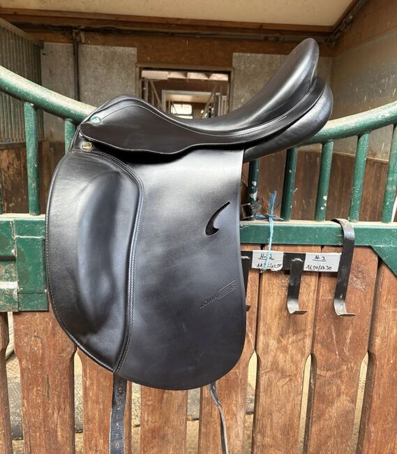 Prestige Roma 17/35 Dressursattel, Prestige  Roma Dressage , Aaliyah Wolf, Dressage Saddle, Karlsruhe