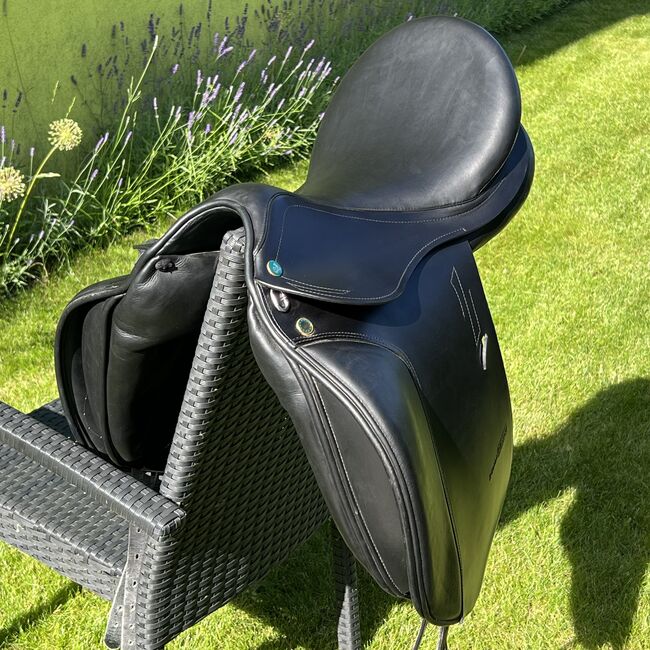 Prestige Roma Dressage Sattel 17 Zoll W34, President  Roma Dressage , Bettina Hrusa, Dressage Saddle, Wien, Image 3