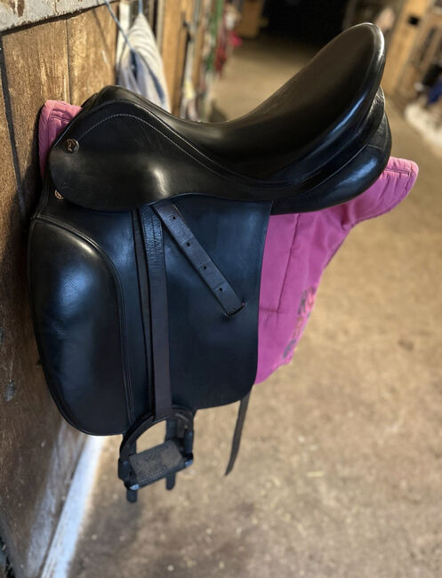 Prestige Sattel, Prestige Hippos Dressage, Mariella, Dressage Saddle, Schwäbisch Gmünd