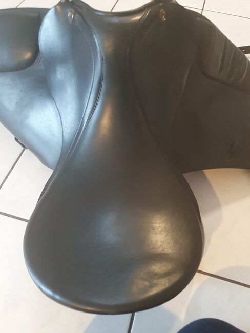 Prestige Top Dressage KK 17/32 schwarz, Prestige  Top Dressage KK, Kiki, Dressage Saddle, Burgwedel, Image 3
