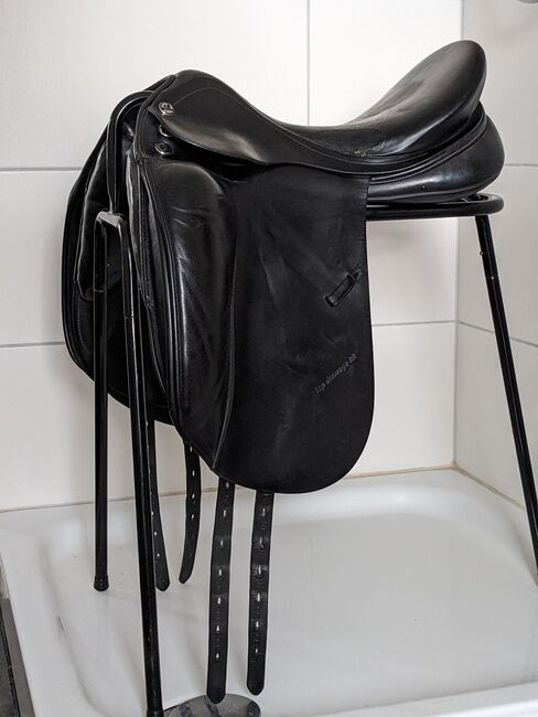 Prestige Top Dressage KK kurze Keilkissen 18 Zoll schwarz 33er KW Dressursattel schwarz, Prestige Top Dressage KK , Line Backsen, Dressage Saddle, Hamburg, Image 13